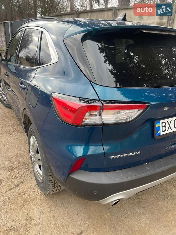 Внедорожник / Кроссовер Ford Escape 2019 в Хмельницком