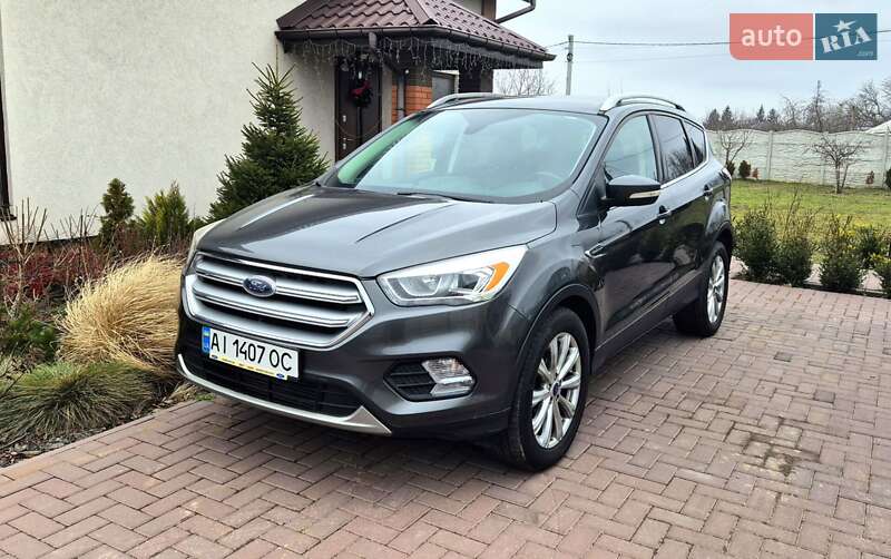 Позашляховик / Кросовер Ford Escape 2017 в Києві