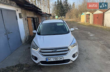 Внедорожник / Кроссовер Ford Escape 2017 в 