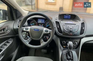 Внедорожник / Кроссовер Ford Escape 2015 в Ровно