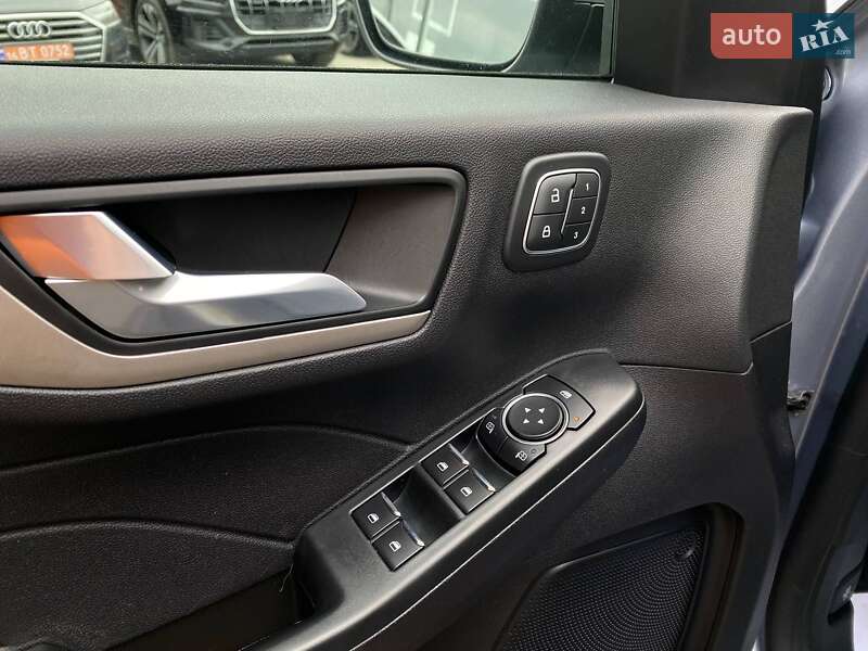 Внедорожник / Кроссовер Ford Escape 2022 в Львове