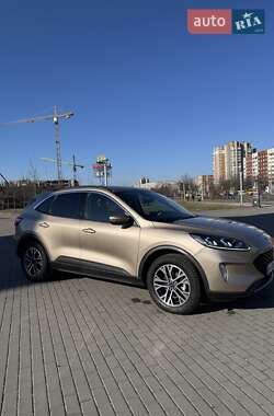 Внедорожник / Кроссовер Ford Escape 2020 в 