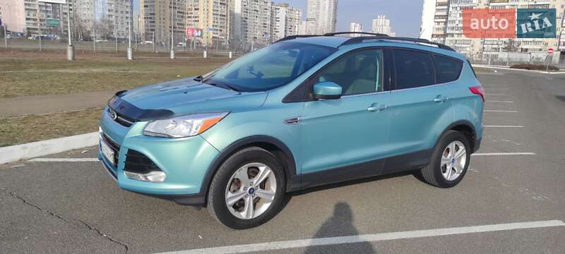 Внедорожник / Кроссовер Ford Escape 2012 в Киеве