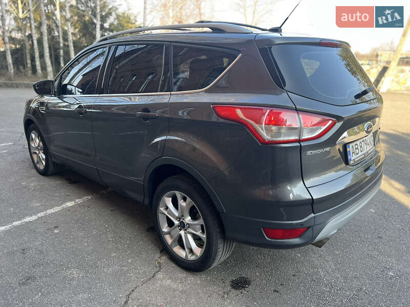 Внедорожник / Кроссовер Ford Escape 2015 в Виннице