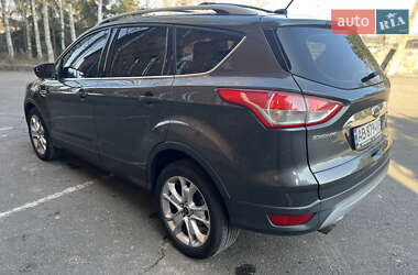 Внедорожник / Кроссовер Ford Escape 2015 в 