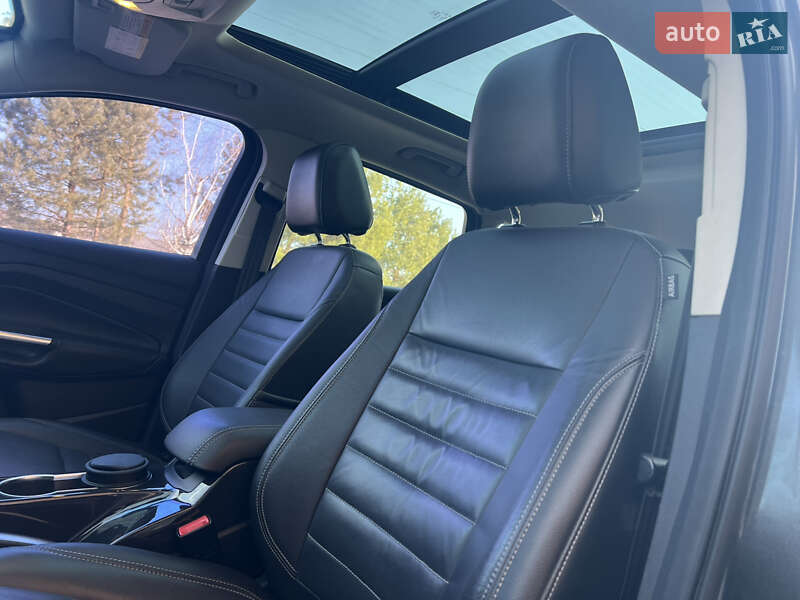 Внедорожник / Кроссовер Ford Escape 2015 в Виннице