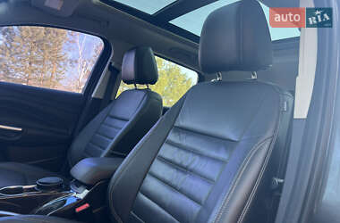 Внедорожник / Кроссовер Ford Escape 2015 в 