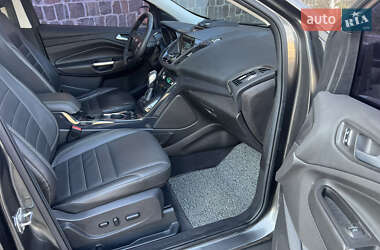 Внедорожник / Кроссовер Ford Escape 2015 в 