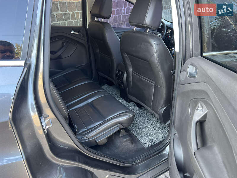 Внедорожник / Кроссовер Ford Escape 2015 в Виннице