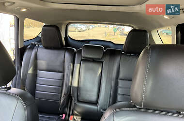 Позашляховик / Кросовер Ford Escape 2015 в 