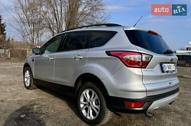 Внедорожник / Кроссовер Ford Escape 2016 в 