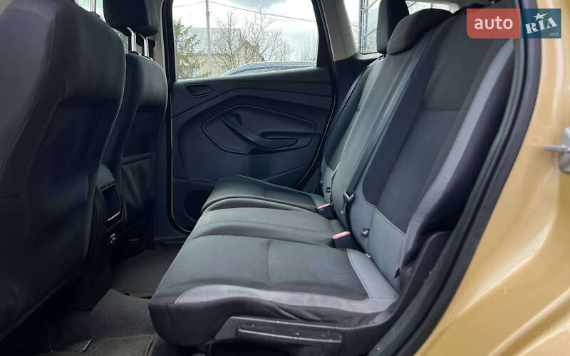 Позашляховик / Кросовер Ford Escape 2014 в Івано-Франківську