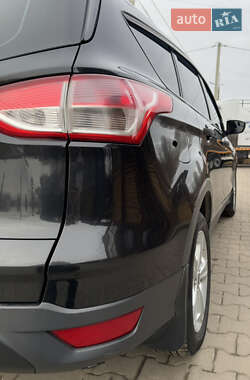 Внедорожник / Кроссовер Ford Escape 2014 в Хмельницком
