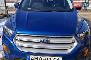 Внедорожник / Кроссовер Ford Escape 2019 в 