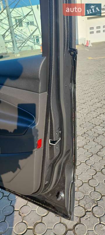 Позашляховик / Кросовер Ford Escape 2014 в Чернівцях