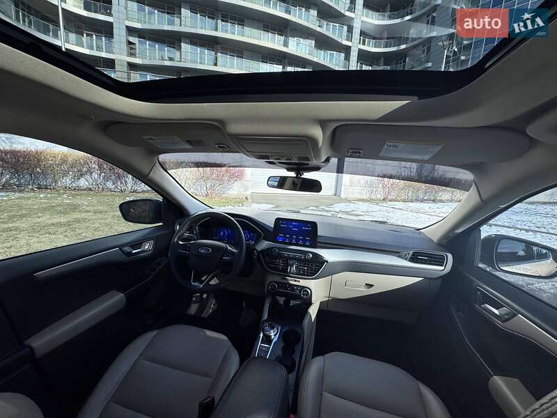 Внедорожник / Кроссовер Ford Escape 2019 в Киеве