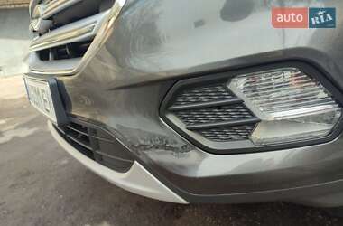 Внедорожник / Кроссовер Ford Escape 2017 в 