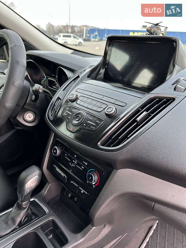 Позашляховик / Кросовер Ford Escape 2019 в Дніпрі