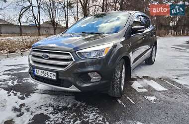 Позашляховик / Кросовер Ford Escape 2017 в 