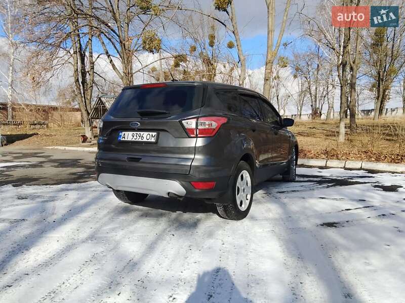 Внедорожник / Кроссовер Ford Escape 2017 в Мироновке