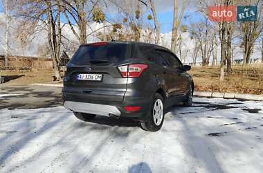 Позашляховик / Кросовер Ford Escape 2017 в 