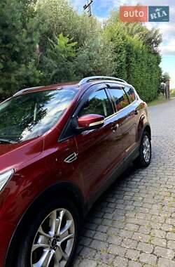 Внедорожник / Кроссовер Ford Escape 2015 в Львове