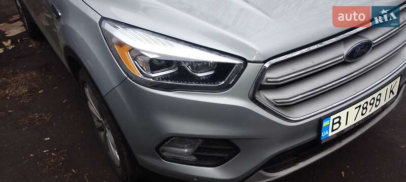 Внедорожник / Кроссовер Ford Escape 2018 в Лубнах