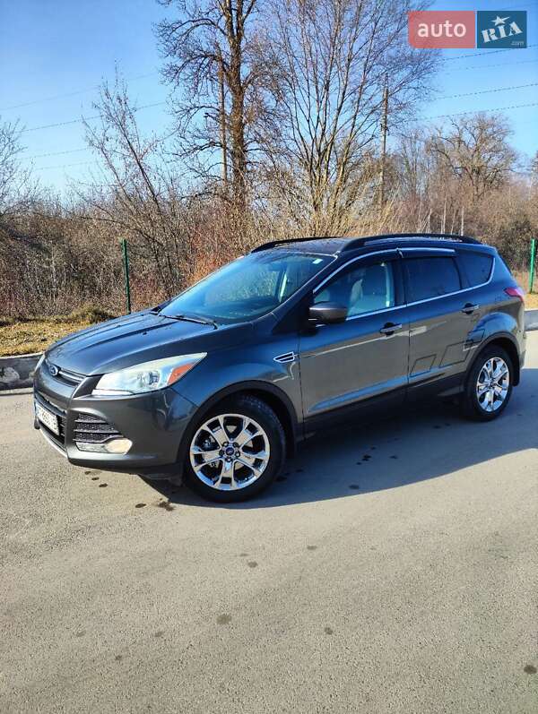 Позашляховик / Кросовер Ford Escape 2016 в Івано-Франківську