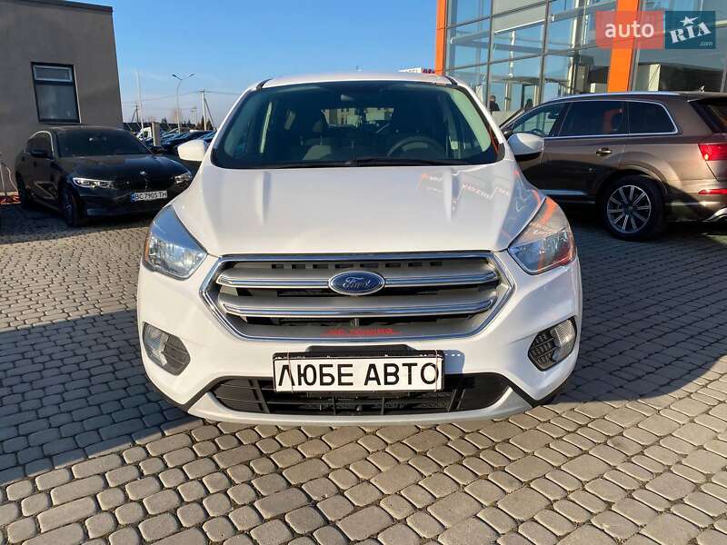 Внедорожник / Кроссовер Ford Escape 2016 в Львове