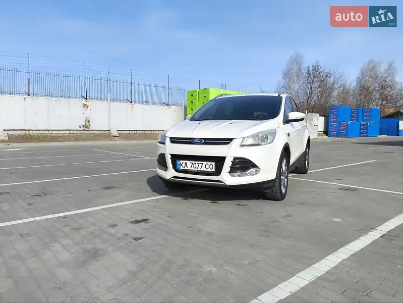 Ford Escape 2015 VIN 1FMCU0J90GUB24573 фото оголошення 2 з 51