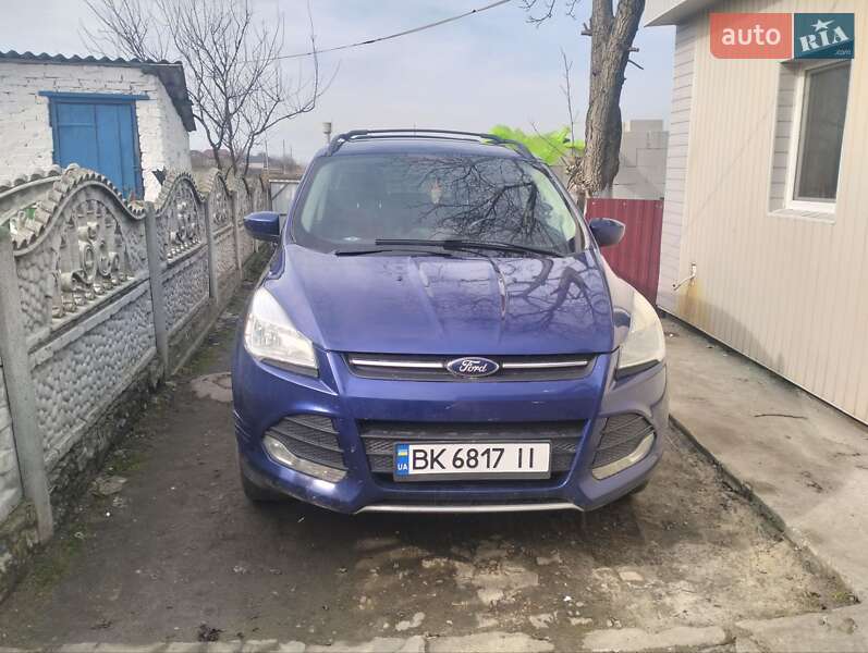 Позашляховик / Кросовер Ford Escape 2014 в 