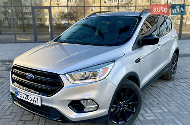 Позашляховик / Кросовер Ford Escape 2019 в Дніпрі