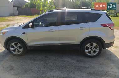 Внедорожник / Кроссовер Ford Escape 2012 в 