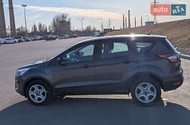 Внедорожник / Кроссовер Ford Escape 2017 в 
