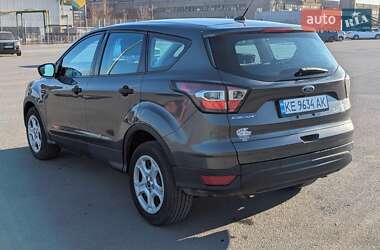 Внедорожник / Кроссовер Ford Escape 2017 в 