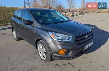 Внедорожник / Кроссовер Ford Escape 2017 в 