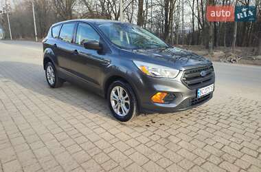 Внедорожник / Кроссовер Ford Escape 2016 в 