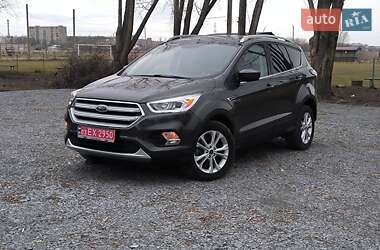 Позашляховик / Кросовер Ford Escape 2017 в Рівному