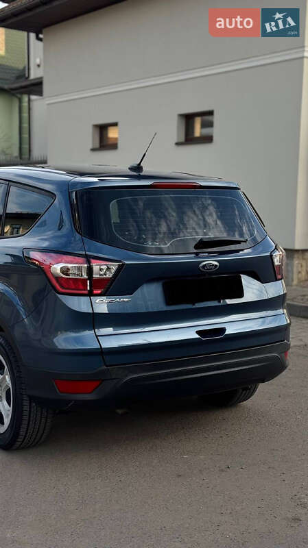 Позашляховик / Кросовер Ford Escape 2017 в Львові фото 12 Позашляховик / Кросовер Ford Escape 2017 в Львові