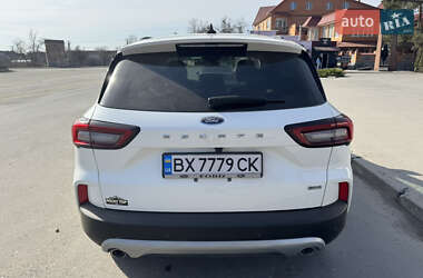 Внедорожник / Кроссовер Ford Escape 2023 в 