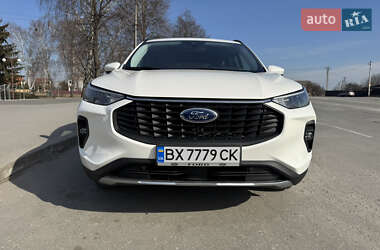Внедорожник / Кроссовер Ford Escape 2023 в 
