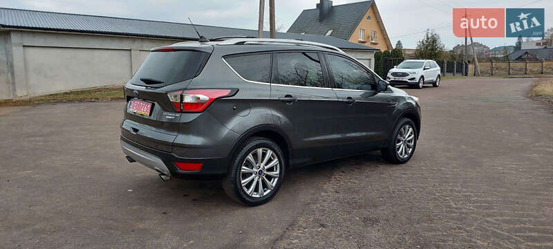 Внедорожник / Кроссовер Ford Escape 2018 в Дубно