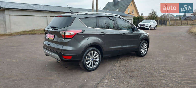 Внедорожник / Кроссовер Ford Escape 2018 в Дубно