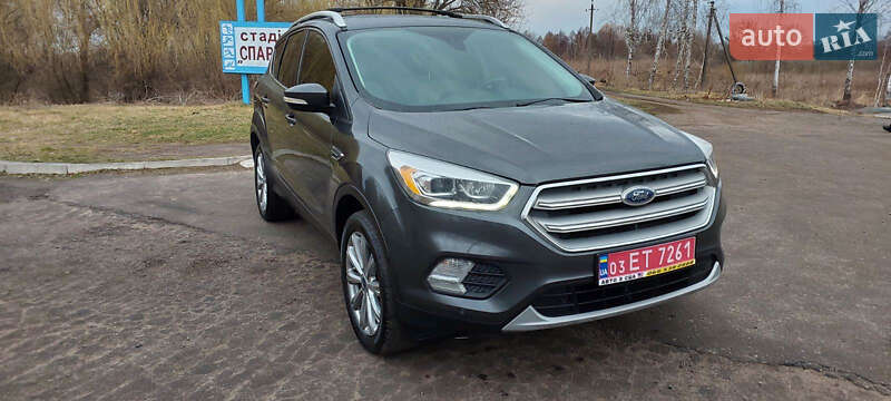 Внедорожник / Кроссовер Ford Escape 2018 в Дубно