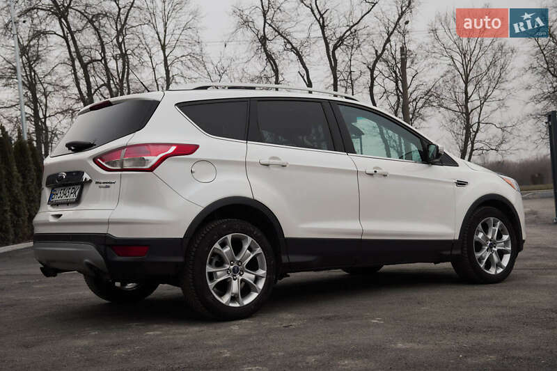 Внедорожник / Кроссовер Ford Escape 2015 в Каменец-Подольском