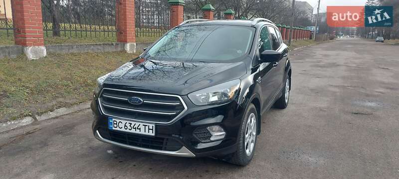 Внедорожник / Кроссовер Ford Escape 2018 в Львове