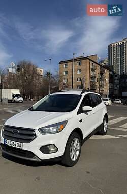 Внедорожник / Кроссовер Ford Escape 2018 в Киеве