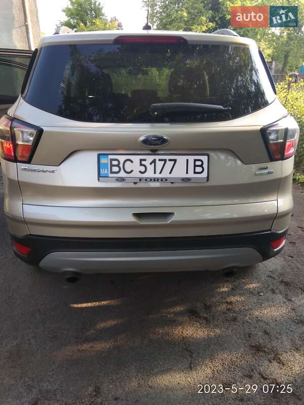 Внедорожник / Кроссовер Ford Escape 2018 в Львове