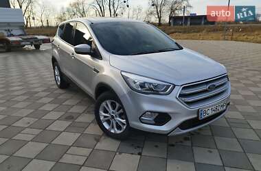 Позашляховик / Кросовер Ford Escape 2017 в 