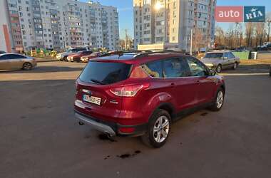 Позашляховик / Кросовер Ford Escape 2013 в 